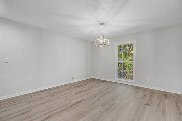 $260,000 | 556 Roxbury Drive, Riverdale, GA 30274