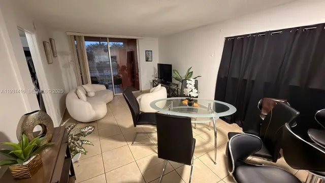 $156,000 | 19701 Southwest 114th Avenue, Unit 263, Miami, FL 33157