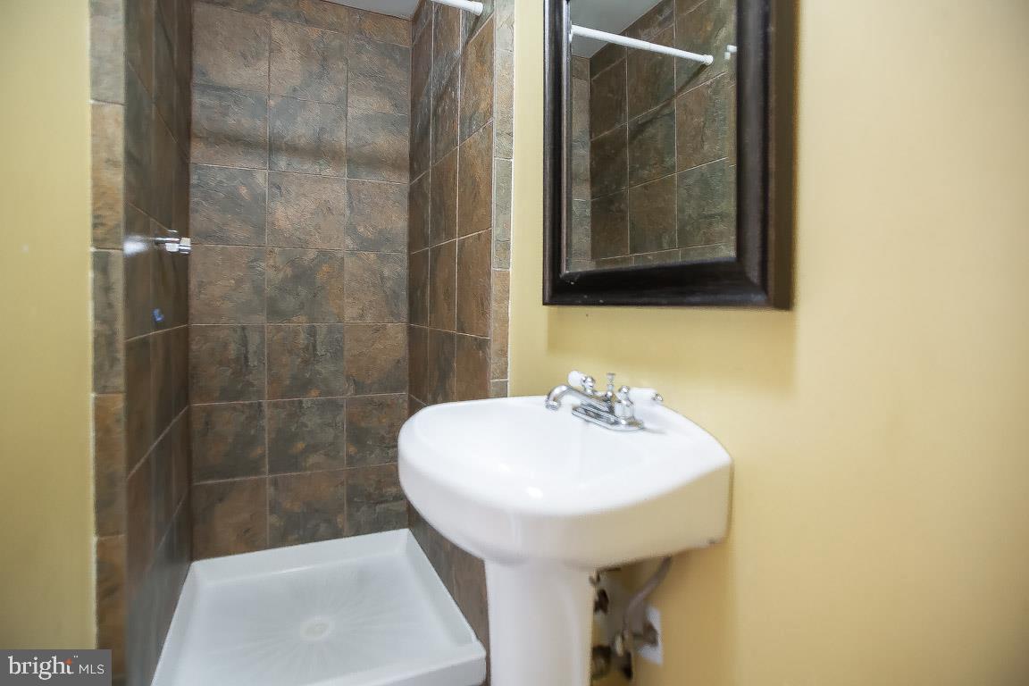 1300 Cresthaven Drive Silver Spring, MD 20903 - Photo 13 of 23 Gallery Image 13