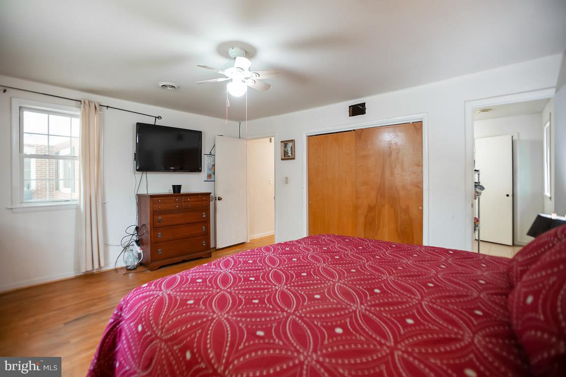 1300 Cresthaven Drive Silver Spring, MD 20903 - Photo 15 of 23 Gallery Image 15