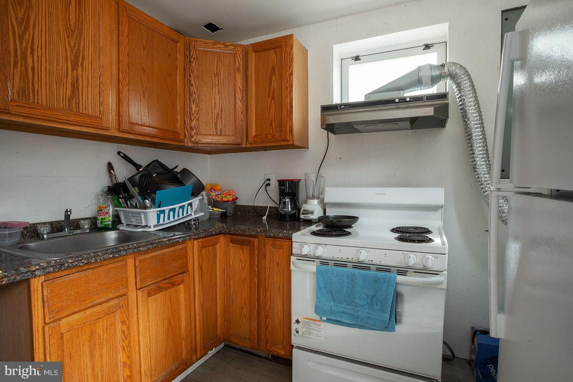 1300 Cresthaven Drive Silver Spring, MD 20903 - Photo 22 of 23 Gallery Image 22