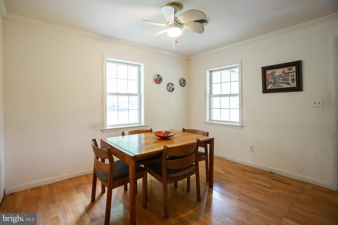 1300 Cresthaven Drive Silver Spring, MD 20903 - Photo 7 of 23 Gallery Image 7