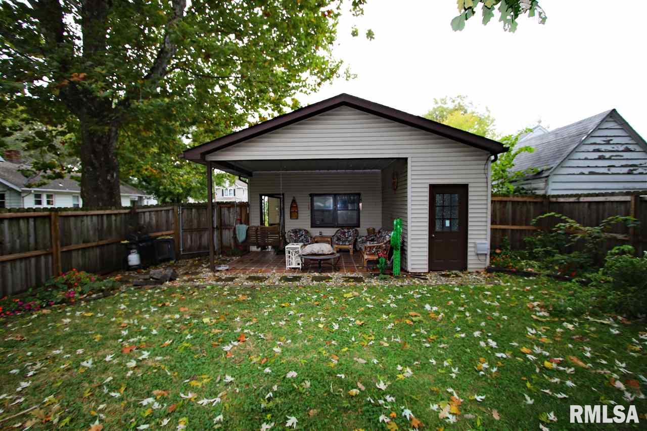 1836 South Spring Street Springfield, IL 62704 - Photo 6 of 36