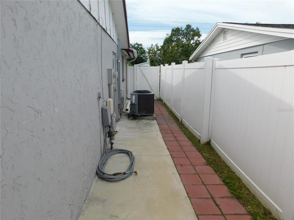 3801 Darlington Road Holiday, FL 34691 - Photo 15 of 19 Gallery Image 15