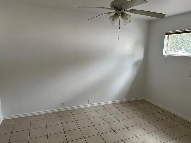 $950 | 820 West Alabama Street, Unit 1, Houston, TX 77006