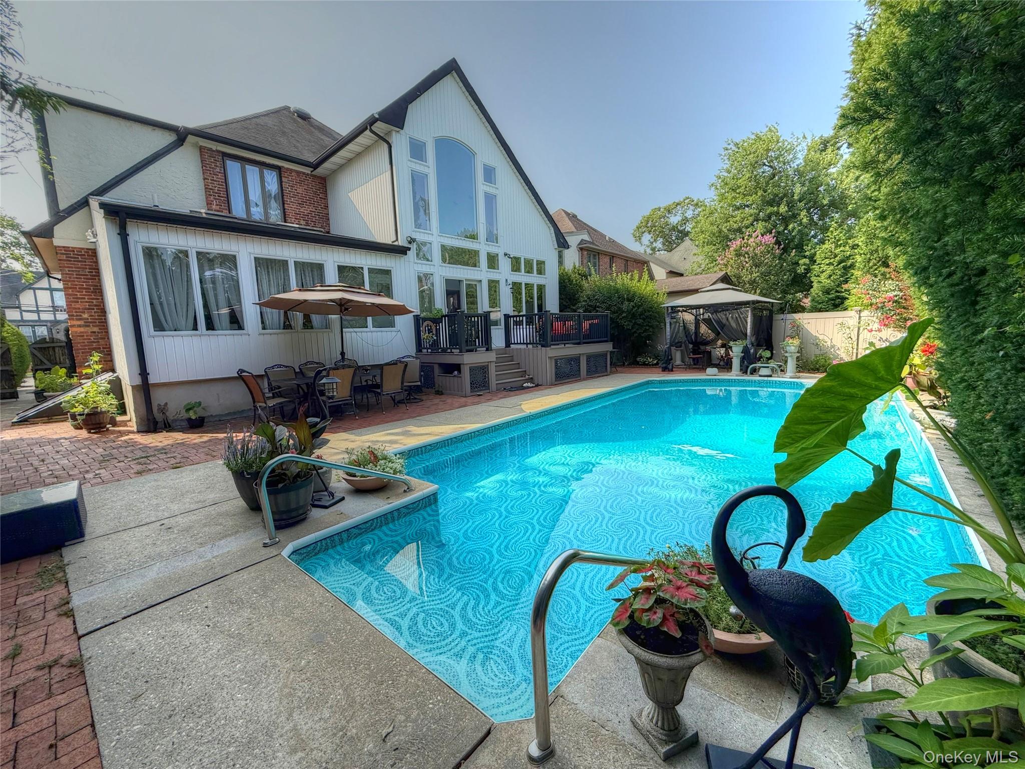34 Reyam Road Lynbrook, NY 11563 - Photo 30 of 31 Gallery Image 30