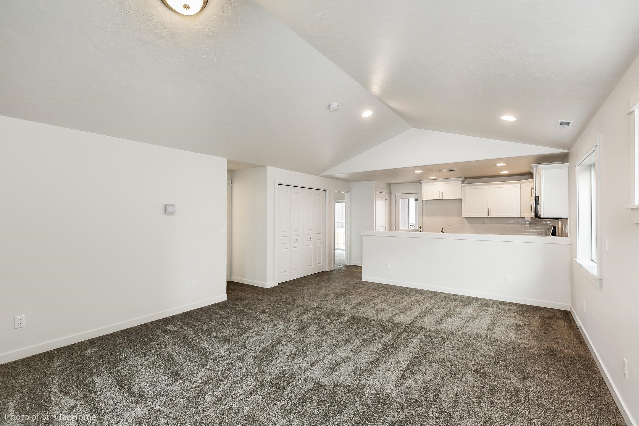 510 North Viewmont Road, Unit ARLINGTON Greenacres, WA 99016 - Photo 3 of 14