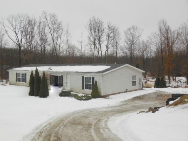 22275 North Angling Road Centreville, MI 49032 - Photo 1 of 17 2-DSCN4957