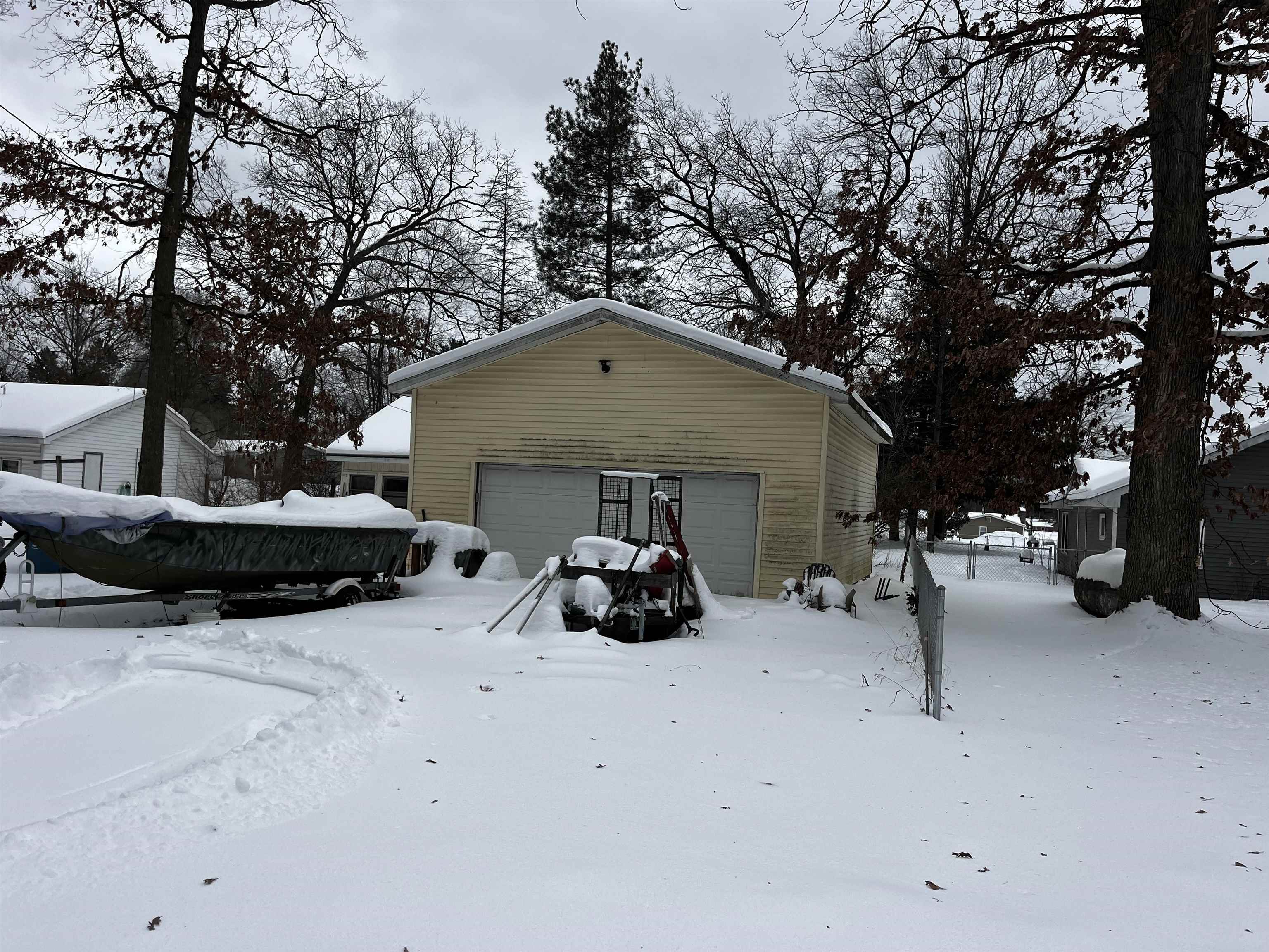 6692 Sawmill Road Harrison, MI 48625 - Photo 14 of 15 1930971-619723de-812f-4539-a611-79dcda32cf58.JPG