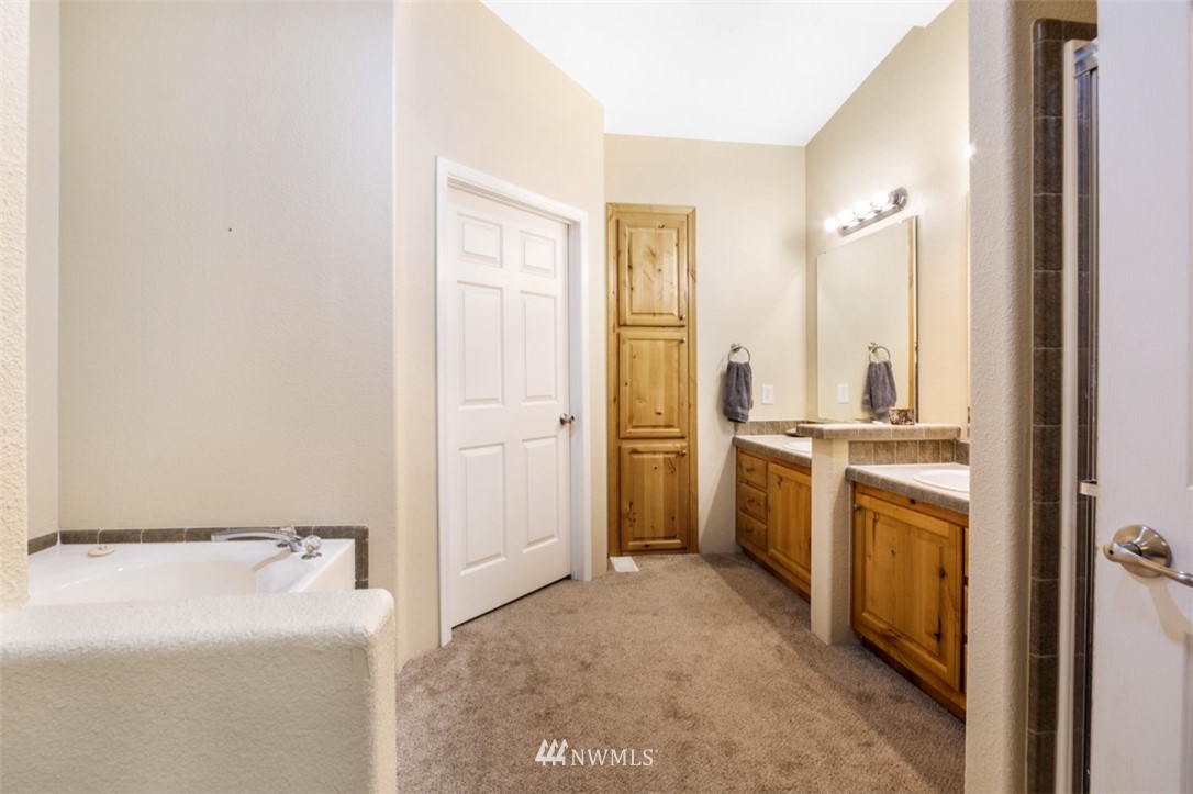330 East Pinedirosa Road Union, WA 98592 - Photo 14 of 25 Gallery Image 14