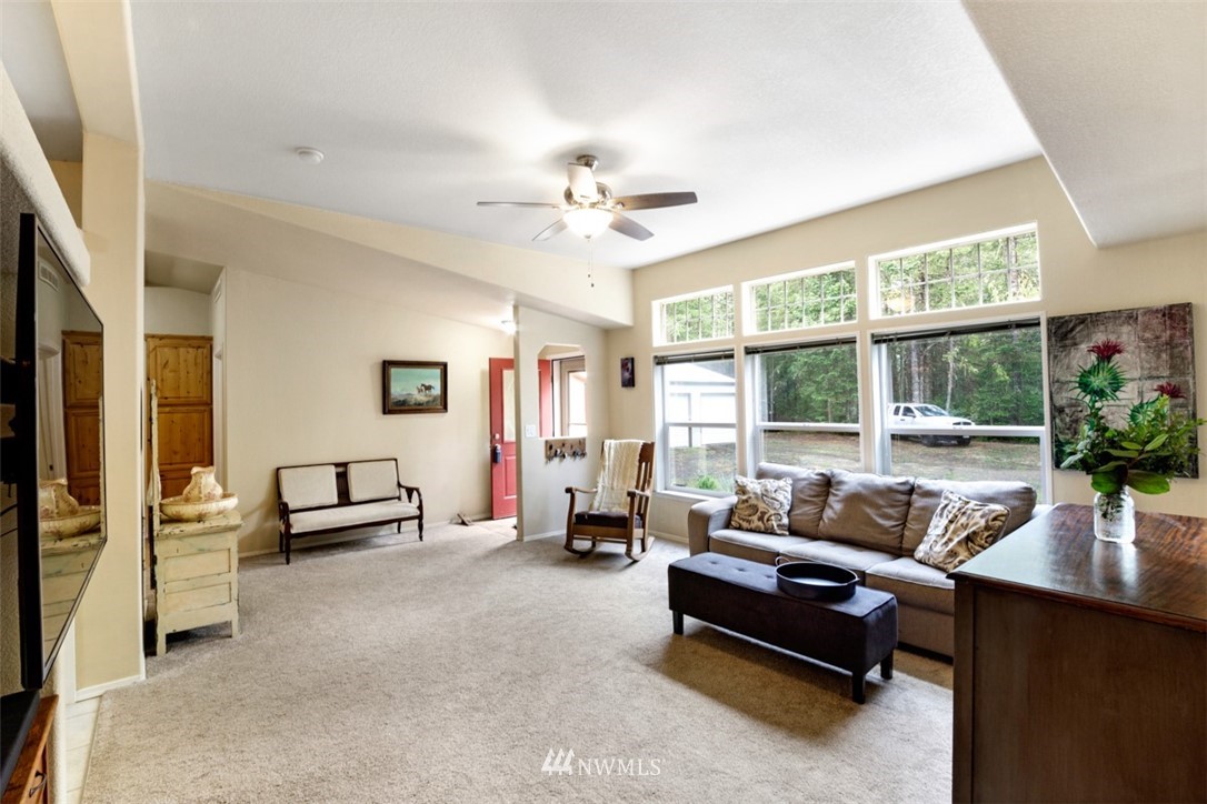 330 East Pinedirosa Road Union, WA 98592 - Photo 6 of 25 Gallery Image 6
