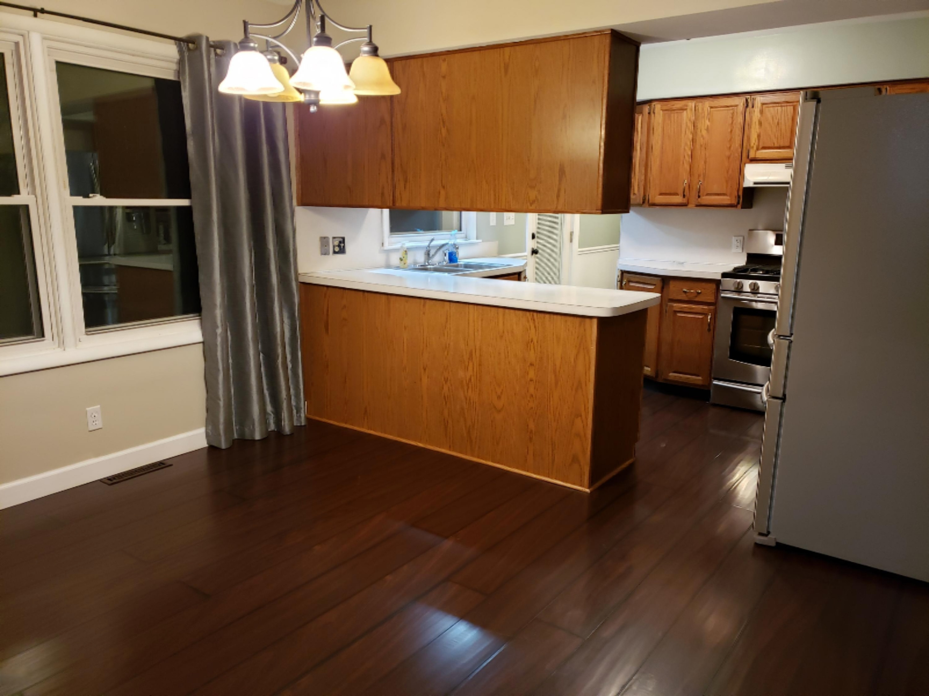 1462 Haverhill Road Muskegon, MI 49441 - Photo 5 of 23 20190106_184540