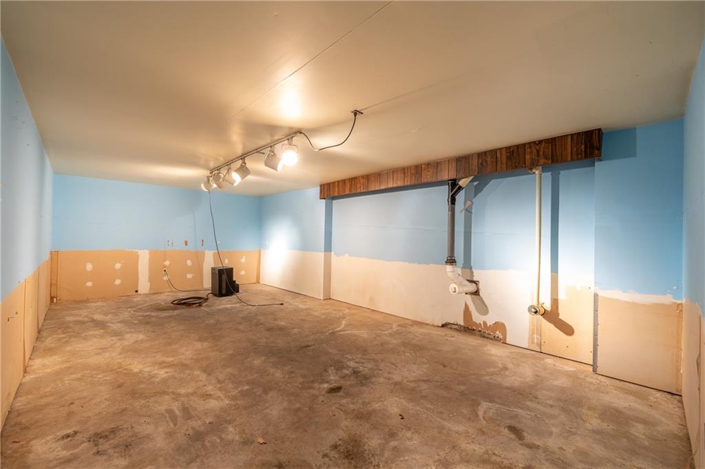 4416 Highway 819 Avonmore, PA 15618 - Photo 35 of 46 a view of an empty room