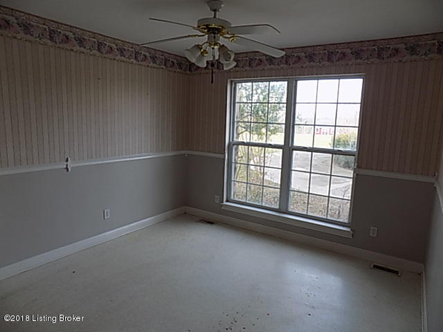 240 Foxboro Road Pendleton, KY 40055 - Photo 3 of 16 DSCN0523