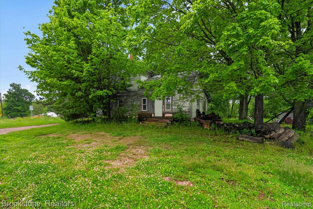4658 East Territorial Road Pleasant Lake, MI 49272 - Photo 3 of 18