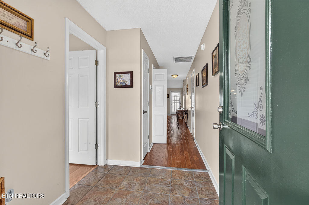 8033 Stablegate Way Powell, TN 37849 - Photo 3 of 24 LB1A7484