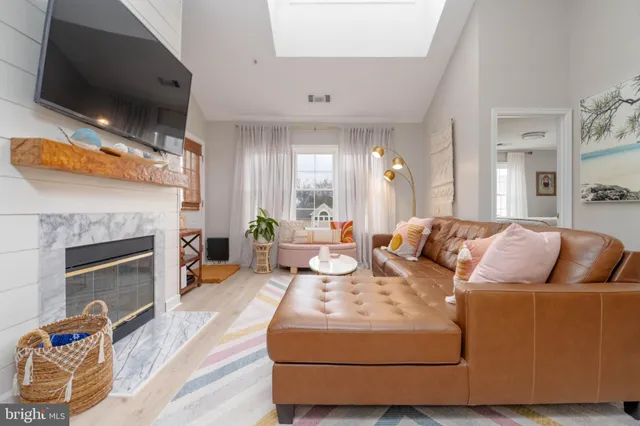 $284,990 | 2322 Falls Gable Lane, Unit B, Baltimore, MD 21209