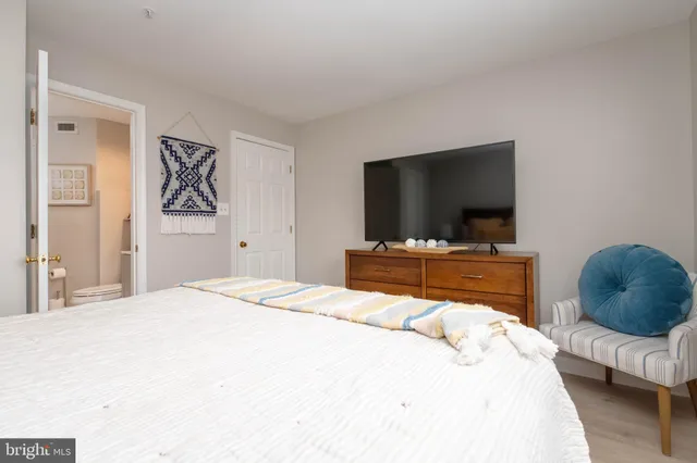 $284,990 | 2322 Falls Gable Lane, Unit B, Baltimore, MD 21209