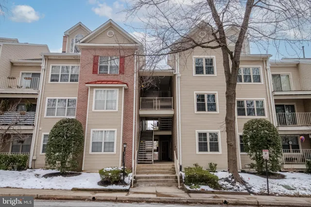 $284,990 | 2322 Falls Gable Lane, Unit B, Baltimore, MD 21209