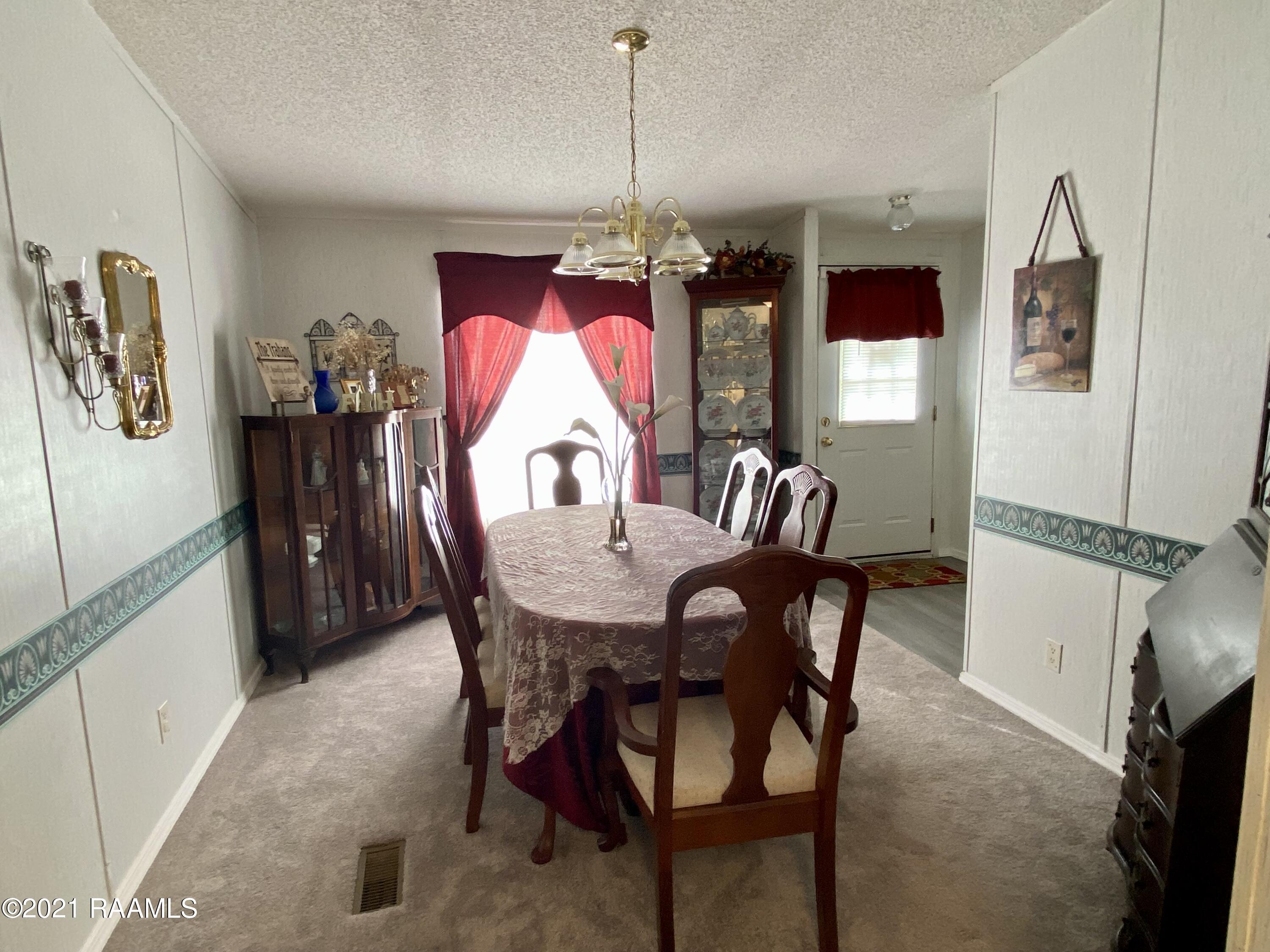 11308 Wesley Road Abbeville, LA 70510 - Photo 7 of 24 Dining area