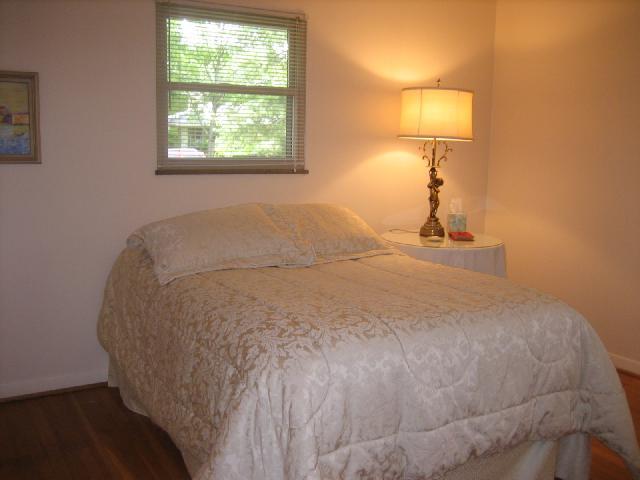 2896 Welsford Road Columbus, OH 43221 - Photo 8 of 12