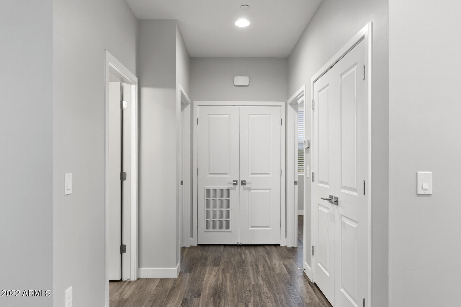 2245 North Dayton Street, Unit 5 Phoenix, AZ 85006 - Photo 14 of 26 Hallway