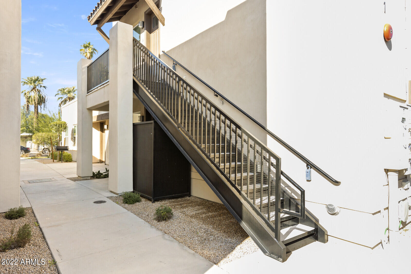 2245 North Dayton Street, Unit 5 Phoenix, AZ 85006 - Photo 2 of 26 Front2