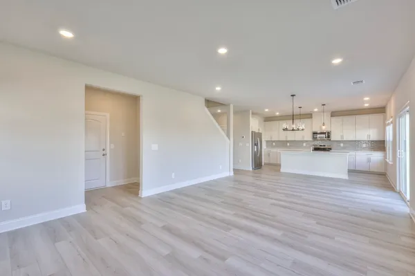 $2,595 | 118 Fernbank Lane, Clarksville, TN 37043