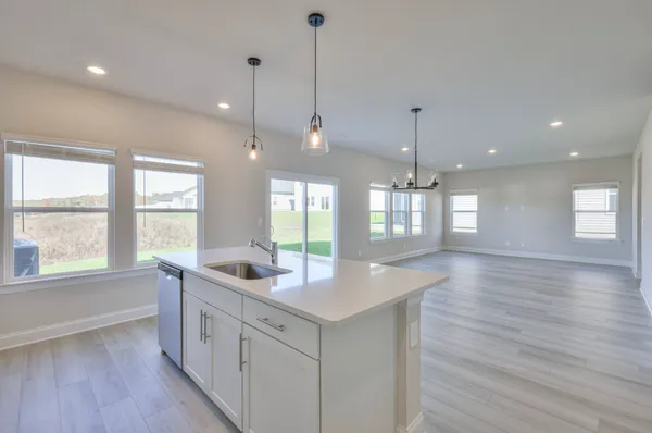 $2,595 | 118 Fernbank Lane, Clarksville, TN 37043