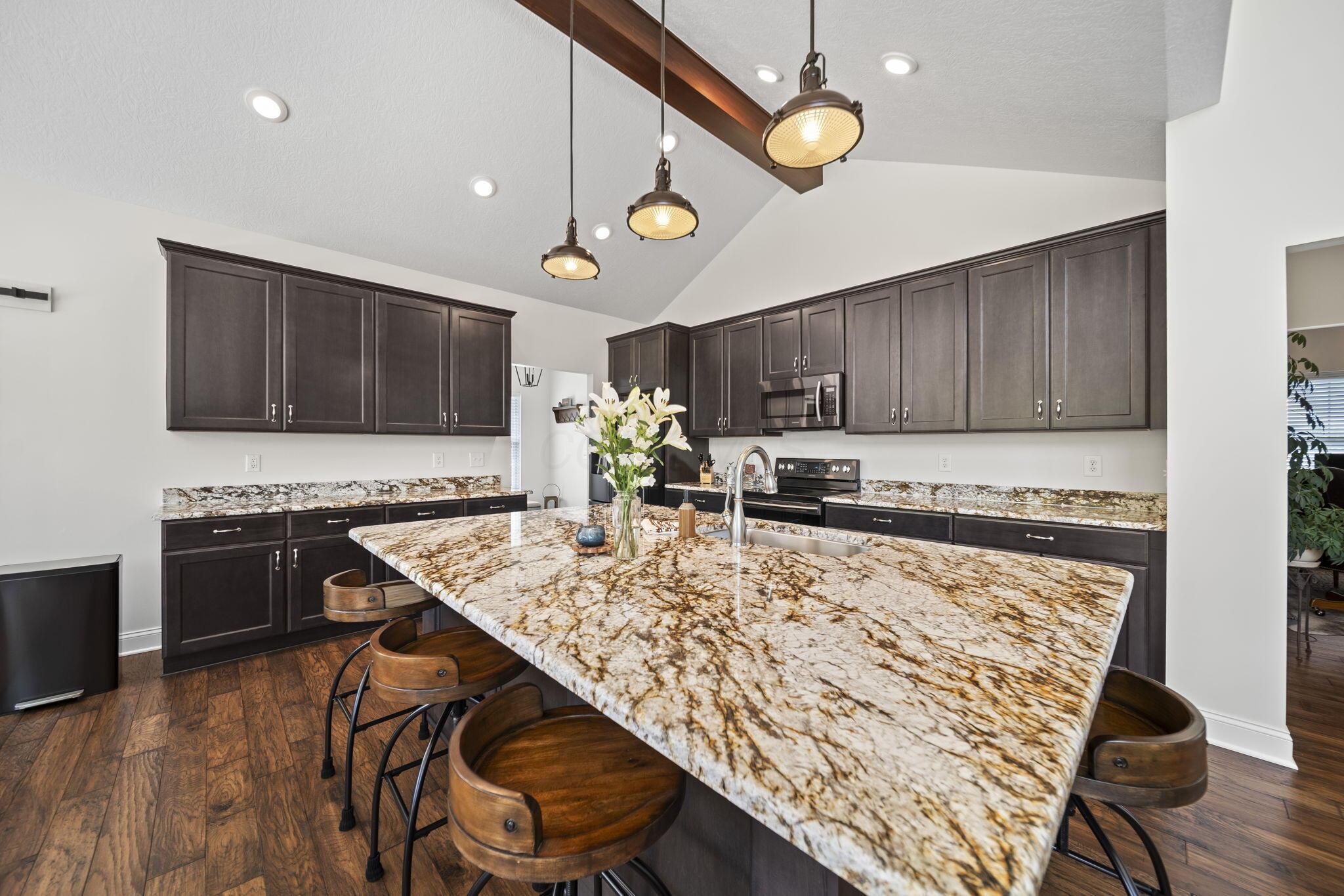 21746 Winstead Road Circleville, OH 43113 - Photo 13 of 99 custom lighting