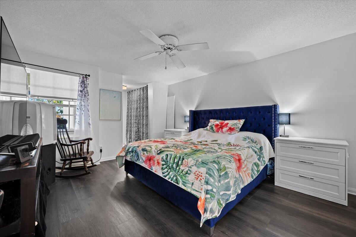 205 Brier Circle Jupiter, FL 33458 - Photo 24 of 41 25-LUX_4620