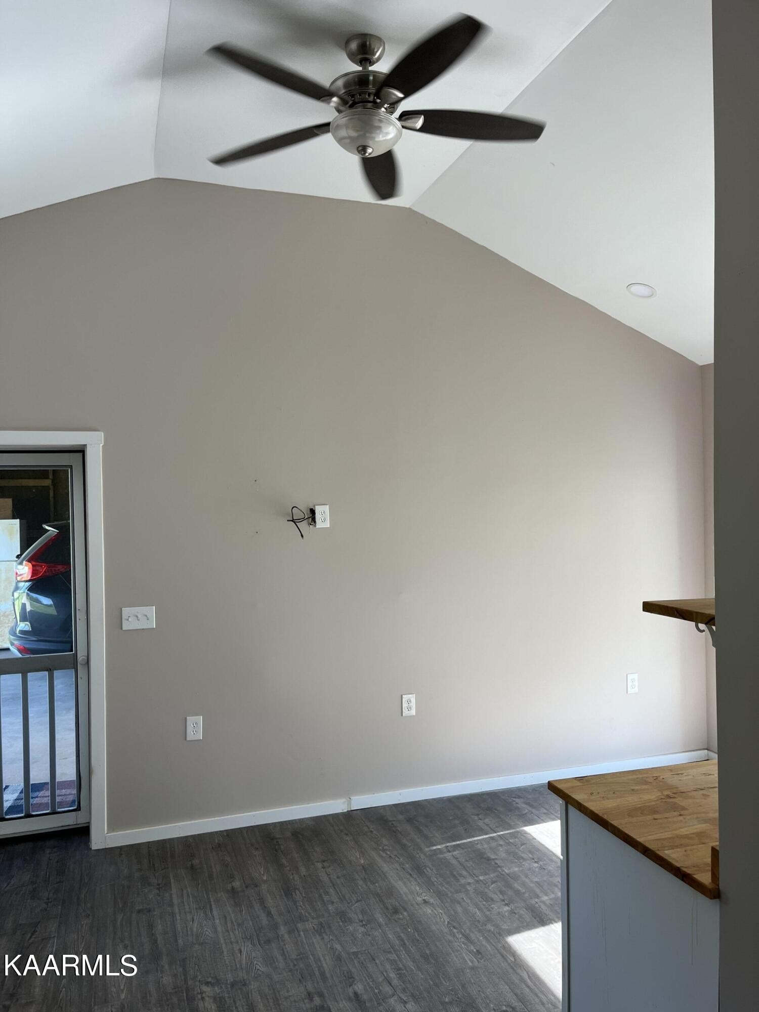 4700 Sunnyside Road Philadelphia, TN 37846 - Photo 35 of 48 a view of an empty room