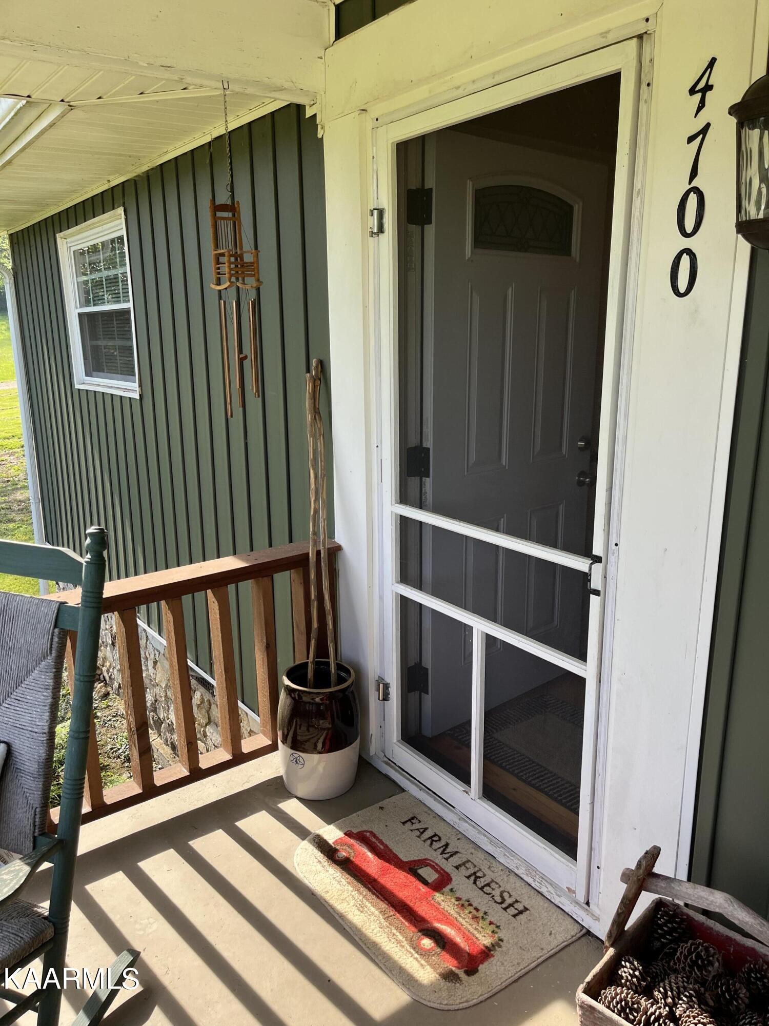 4700 Sunnyside Road Philadelphia, TN 37846 - Photo 45 of 48 a view of a balcony