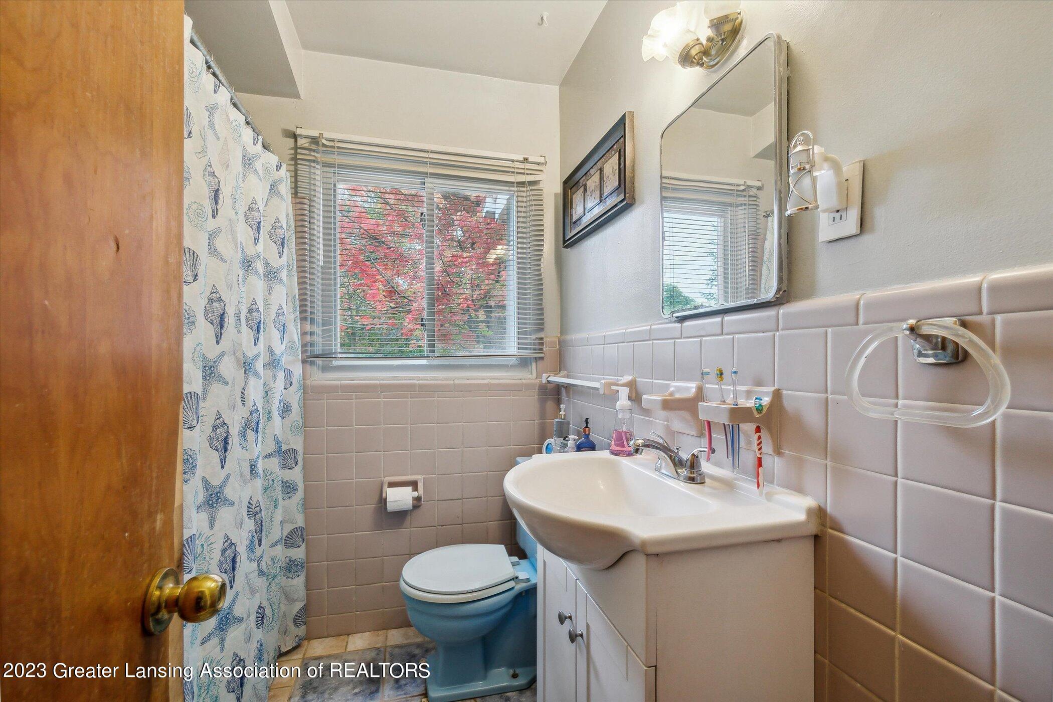 2214 Barstow Road Lansing, MI 48906 - Photo 14 of 32 16-2214-Barstow-Rd-Lansing-MI-48906-Wind