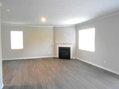 177 Valley View Circle Dallas, GA 30132 - Photo 4 of 23 an empty room with windows