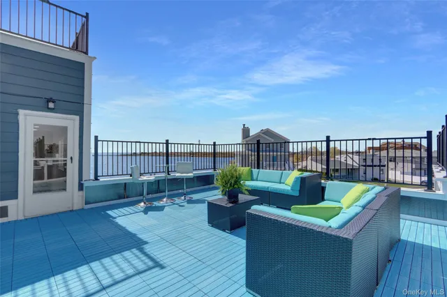 $1,995,000 | 505 East Drive, Copiague, NY 11726