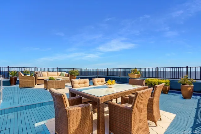 $1,995,000 | 505 East Drive, Copiague, NY 11726