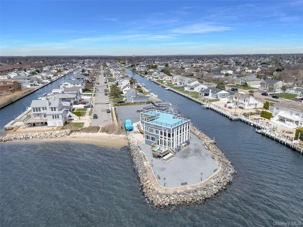 $1,995,000 | 505 East Drive, Copiague, NY 11726