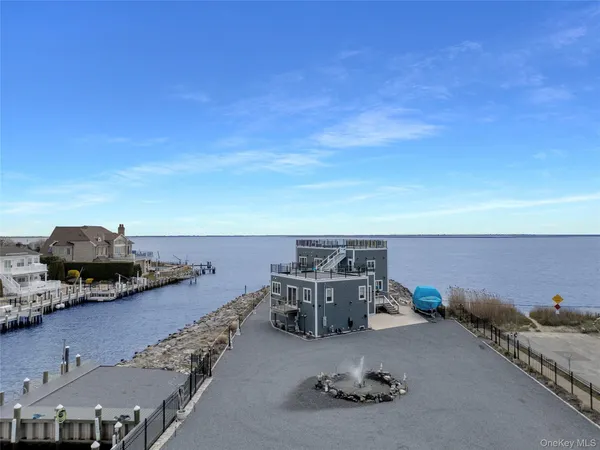 $1,995,000 | 505 East Drive, Copiague, NY 11726