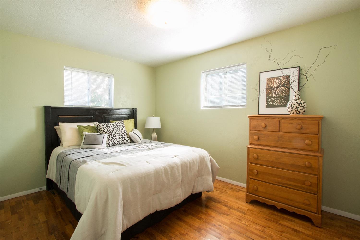 1593 Roberts Road Medford, OR 97504 - Photo 11 of 15 Additional Photo