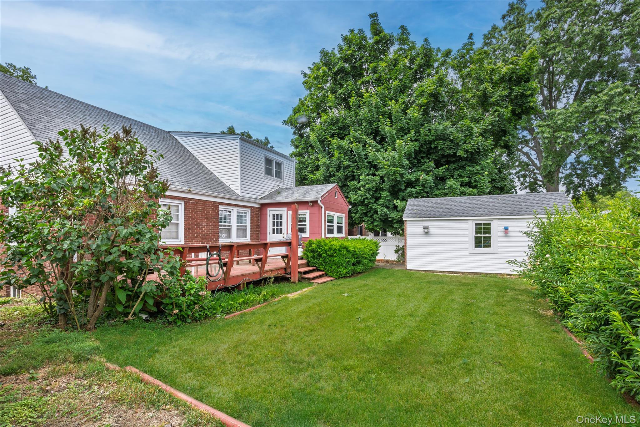 637 Stratford Road Baldwin, NY 11510 - Photo 39 of 49