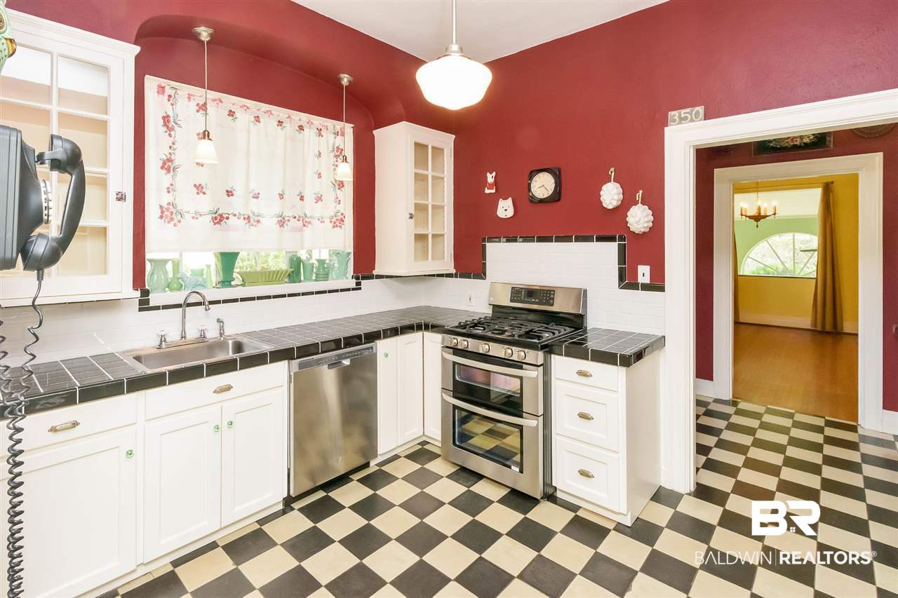 350 McDonald Avenue Mobile, AL 36604 - Photo 13 of 47