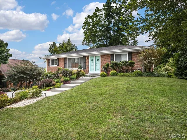 $235,000 | 706 Carl Street, Collinsville, IL 62234