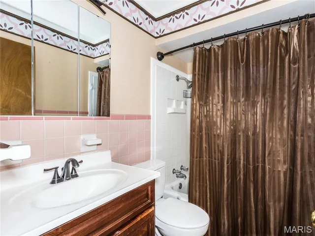 $235,000 | 706 Carl Street, Collinsville, IL 62234