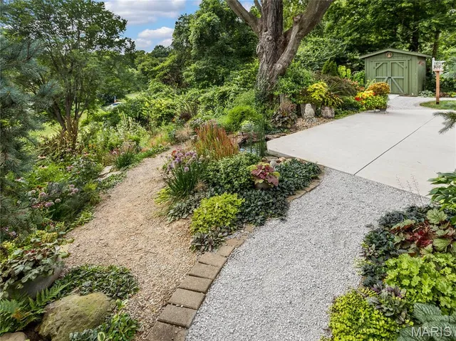 $235,000 | 706 Carl Street, Collinsville, IL 62234