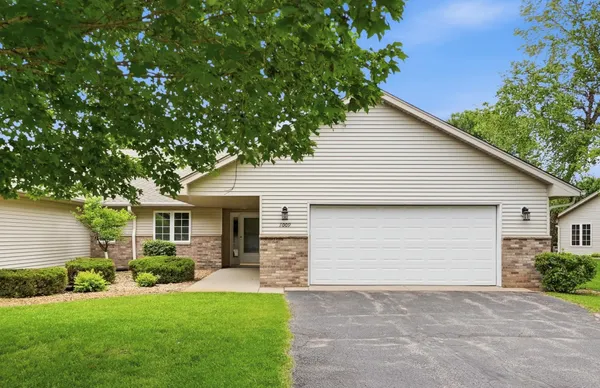 $319,000 | 1009 Fairway Drive, Princeton, MN 55371