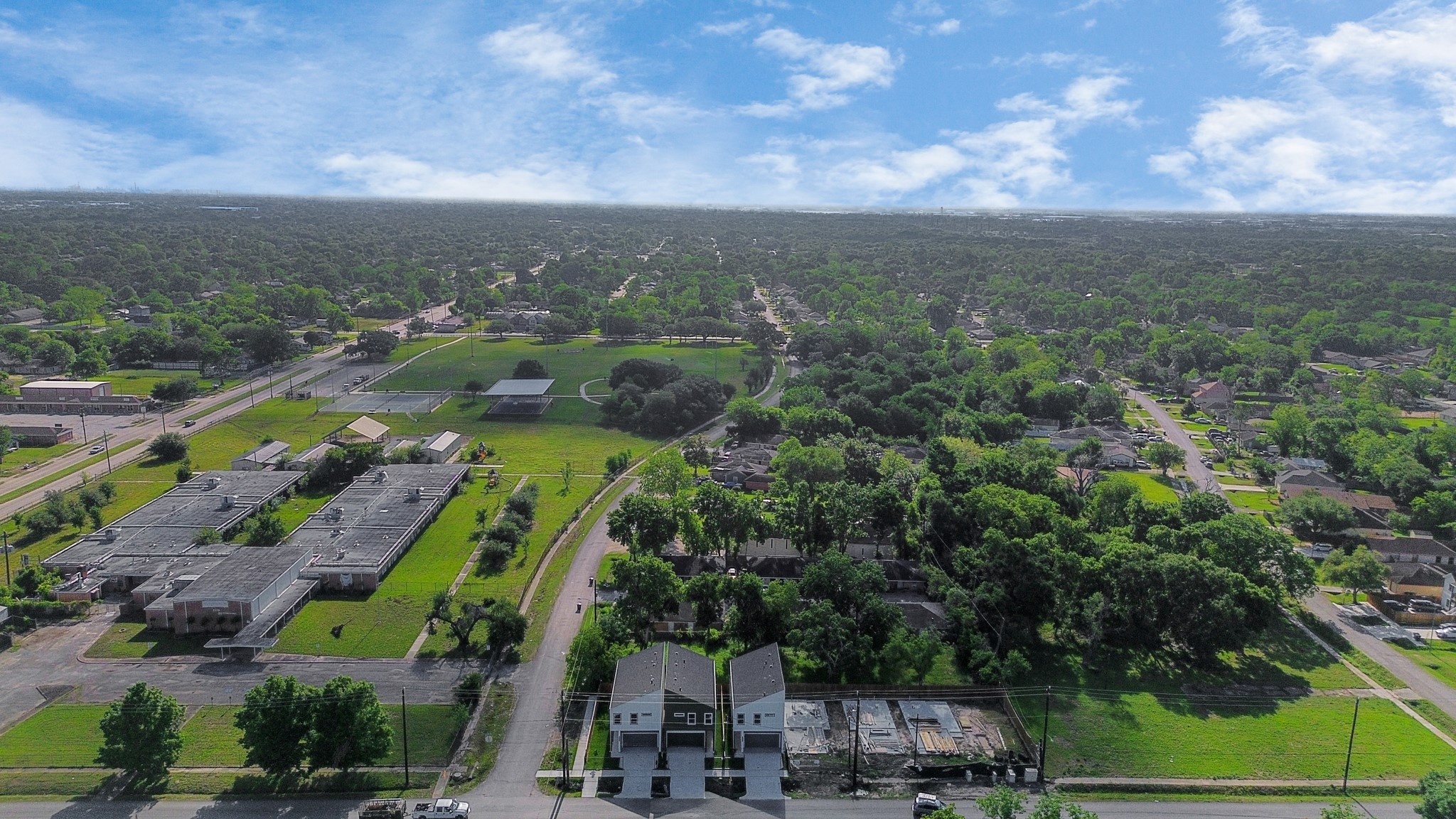 9305 Jutland Road Houston, TX 77033 - Photo 37 of 41 a view of a city