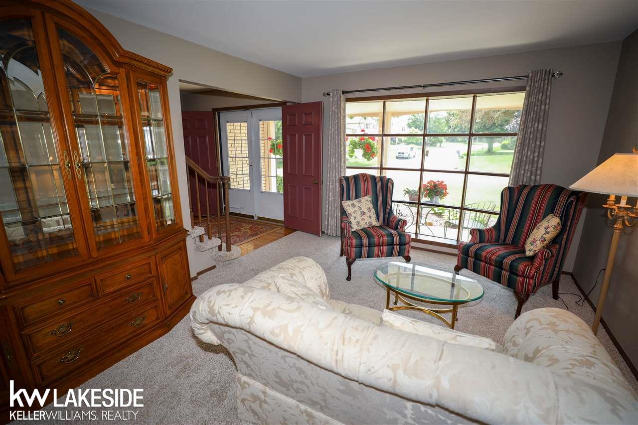 430 Sunlight Drive Rochester, MI 48309 - Photo 14 of 34 31388129-13.JPG