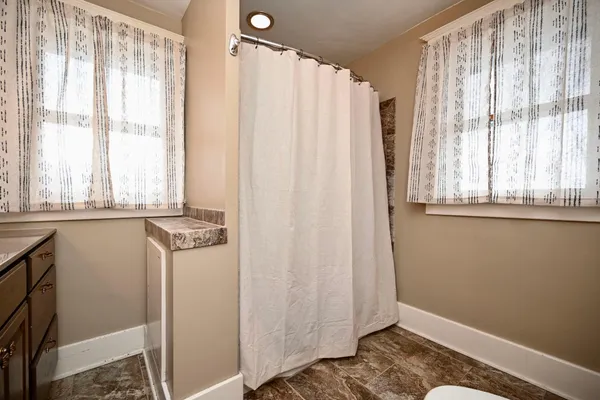 $350,000 | 629 West King Street, Winona, MN 55987