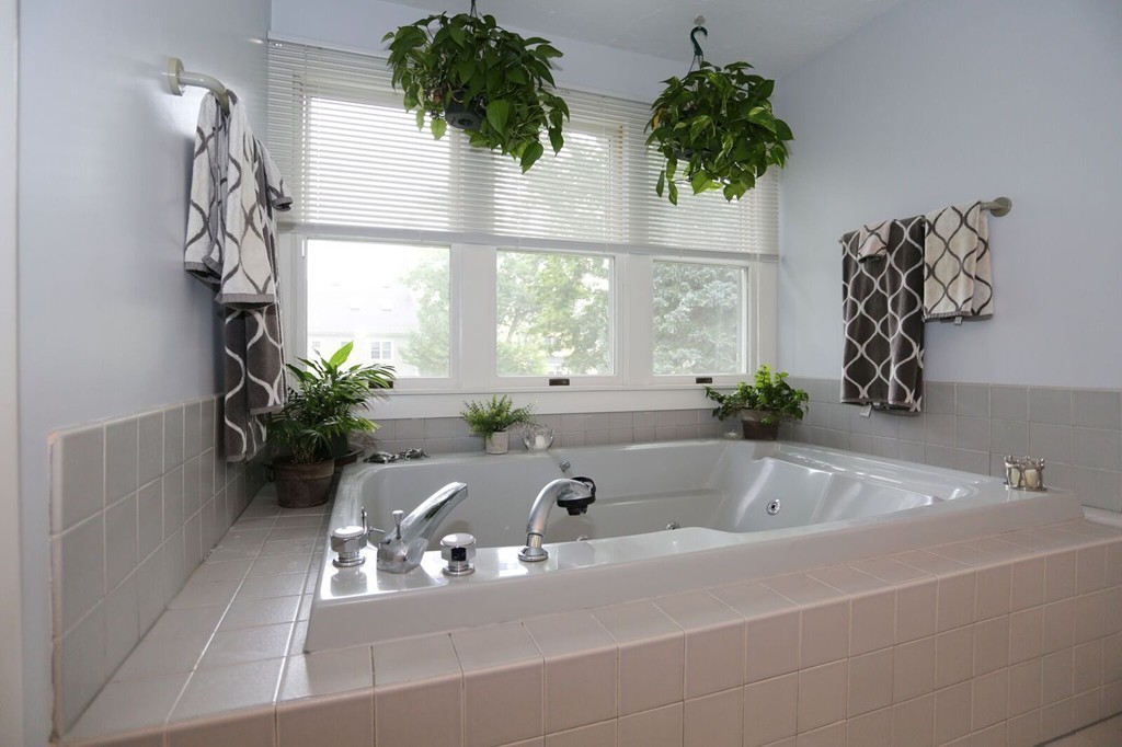 22 Savoy Road Needham, MA 02492 - Photo 12 of 20 Gallery Image 12